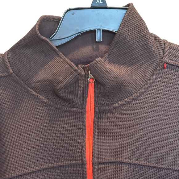 Men's Cleveland Browns Quarter-Zip Jacket - Picture 3 of 7